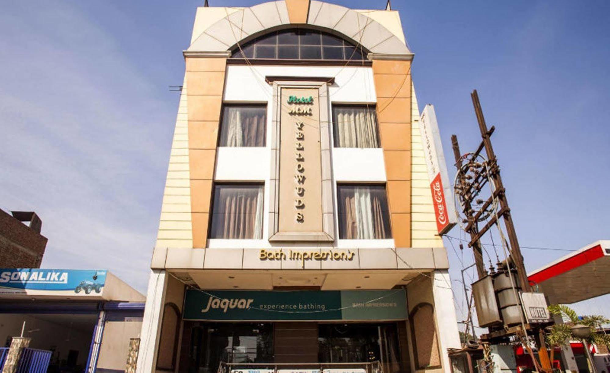 Hotel Mm Yellowuds Amritsar Extérieur photo